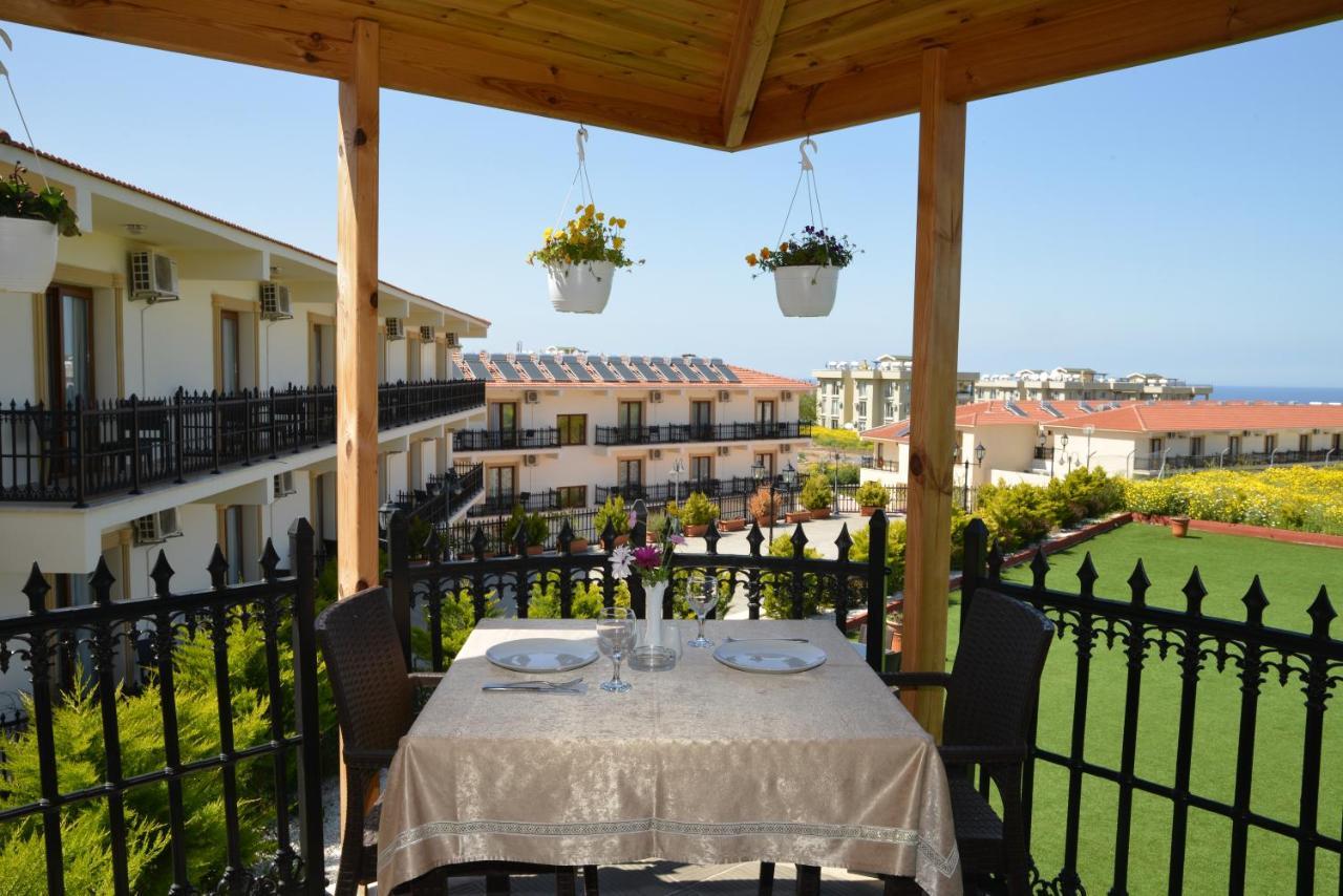Riverside Garden Resort & Suna'S Beach Club Krini Екстериор снимка