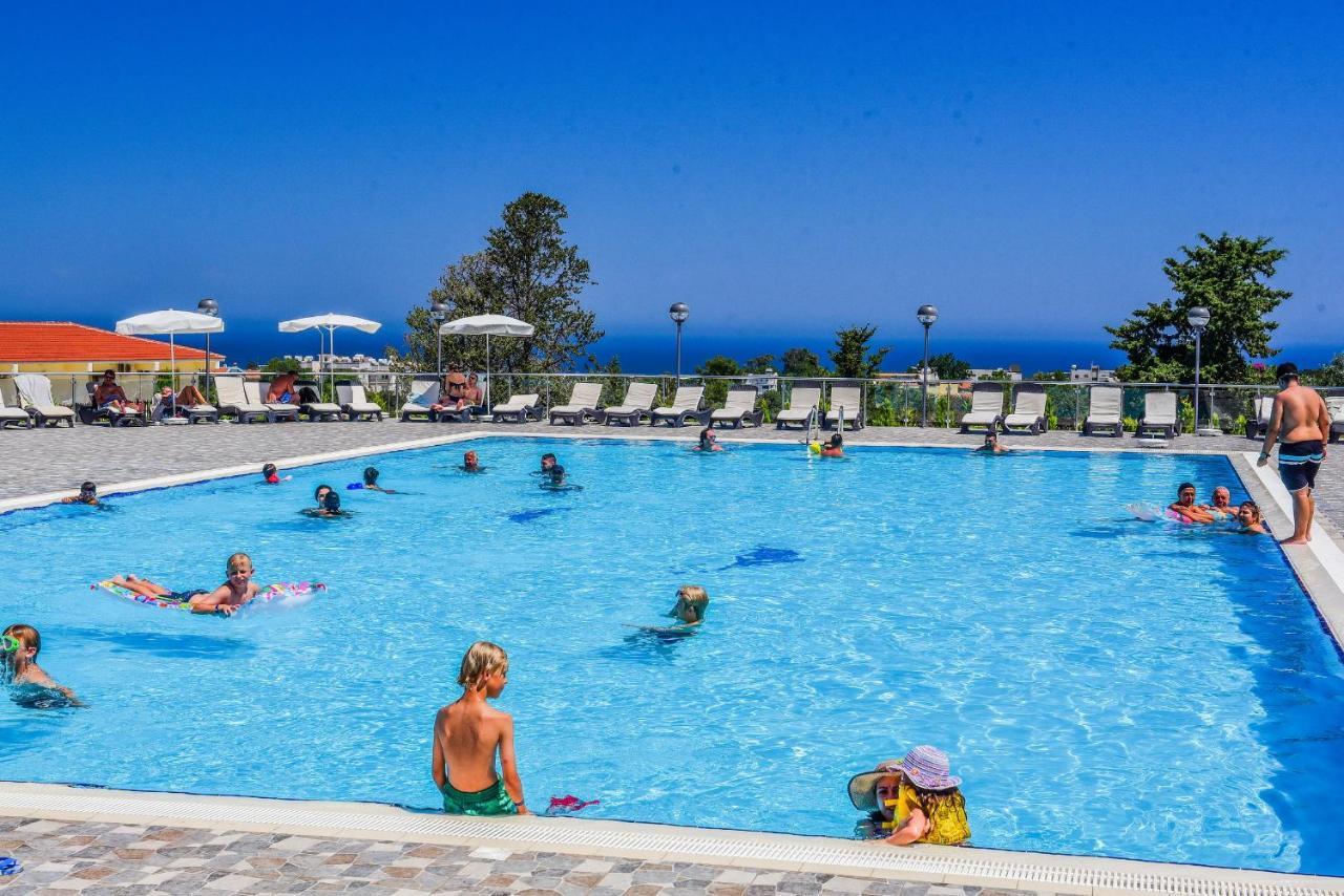 Riverside Garden Resort & Suna'S Beach Club Krini Екстериор снимка
