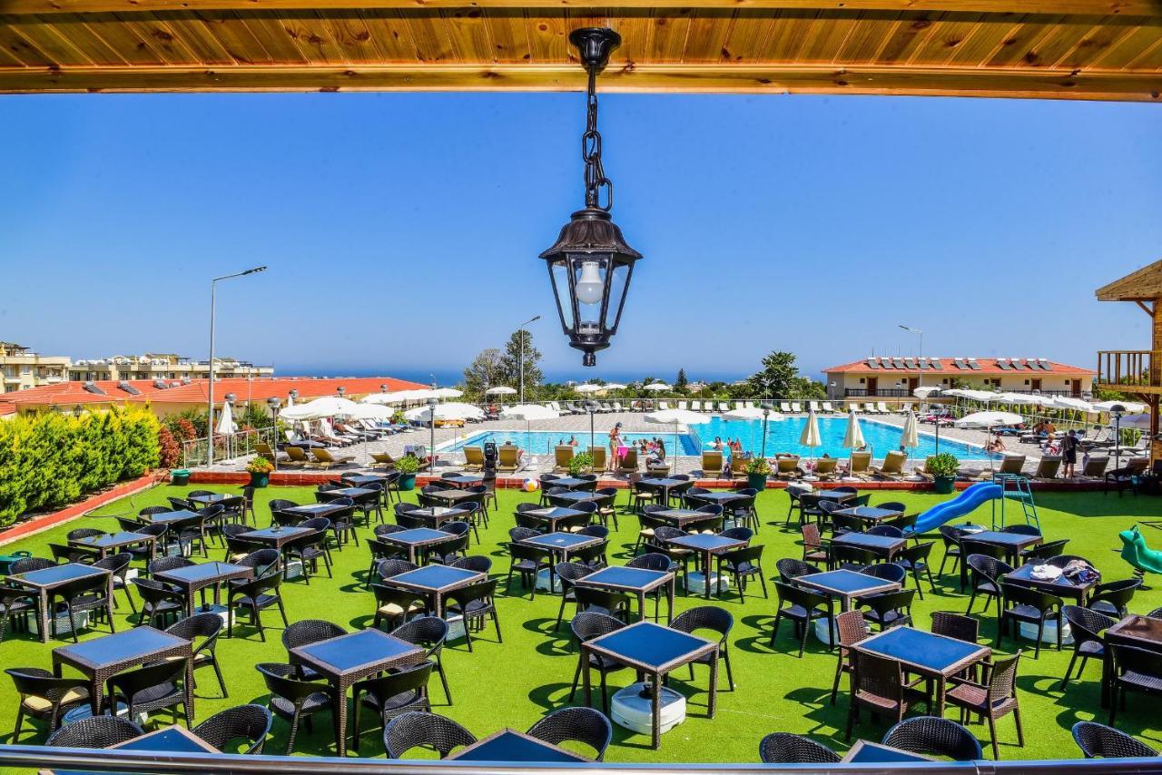 Riverside Garden Resort & Suna'S Beach Club Krini Екстериор снимка
